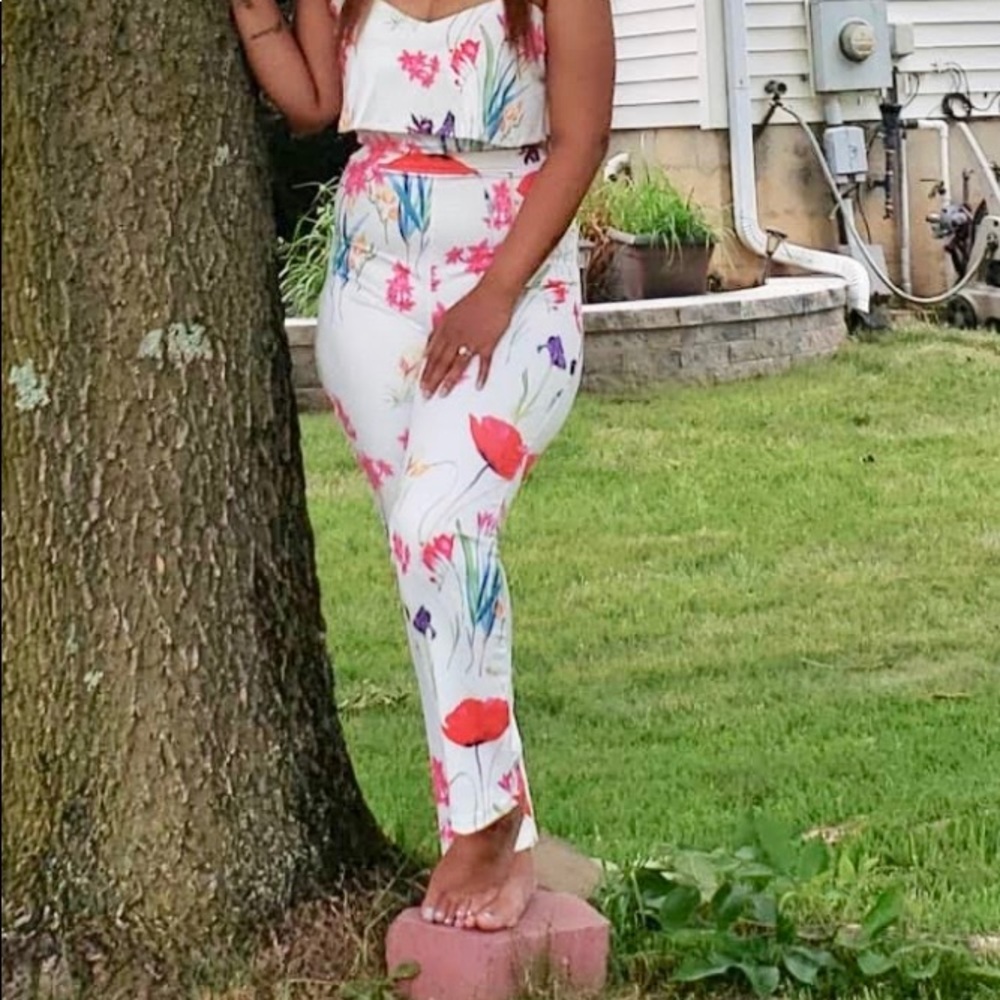 Floral Crop and Pants Set